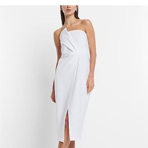 Express wedding dress with bow